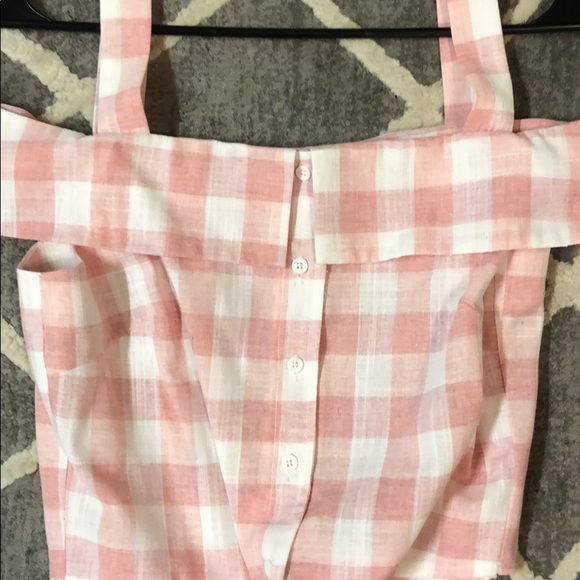 Lulu's cold shoulder crop top - Picture 5 of 6